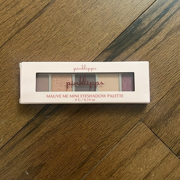 NEW Mauve Me Mini Eyeshadow Palette - Picture 3 of 5